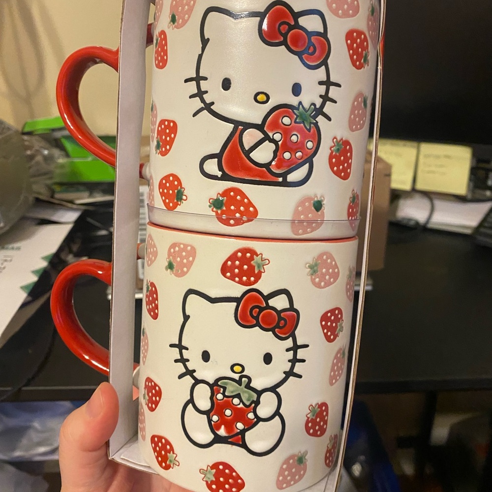 LAST ONE FIRST OFFER GETS IT Hello Kitty Strawberry Mug Set